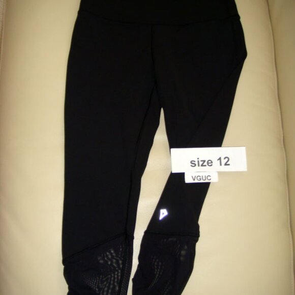 Ivivva Girl by Lululemon 🍋Take Me To Studio Black Crop Nulu Mesh size 12 - Picture 4 of 5